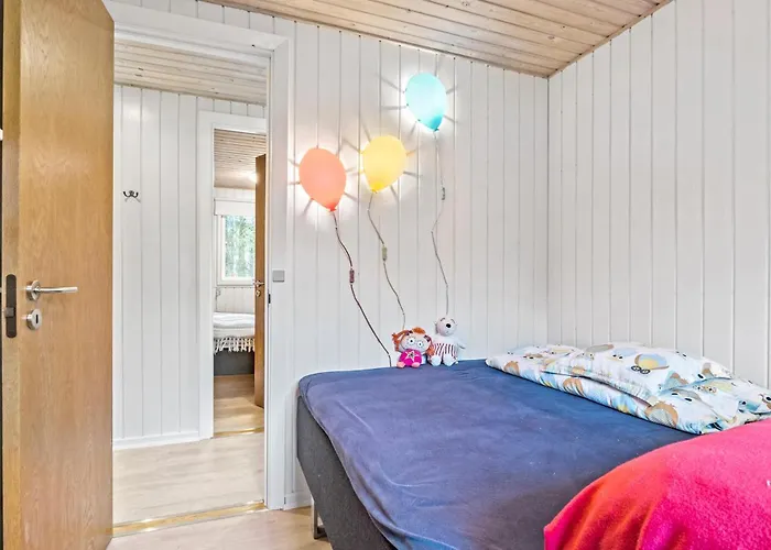 3 Bedroom Awesome In *